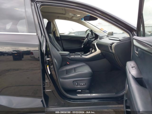 JTJYARBZ7H2056689 Lexus NX 200T