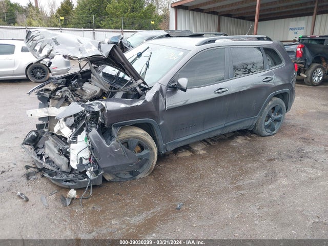 1C4PJLCB2JD557366 Jeep Cherokee Latitude Fwd