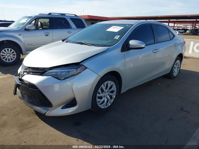 Toyota COROLLA LE 2019 5YFBURHE4KP879724 Image 2