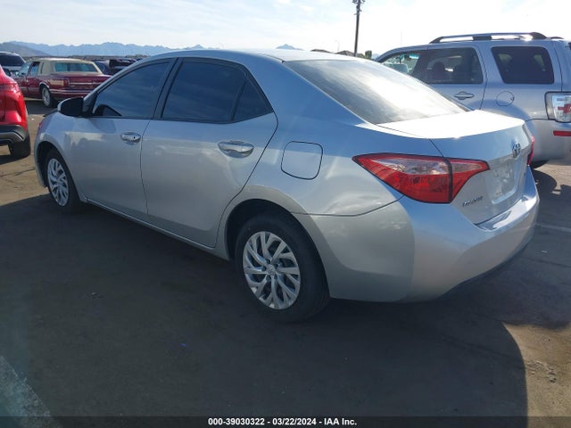 Toyota COROLLA LE 2019 5YFBURHE4KP879724 Image 3