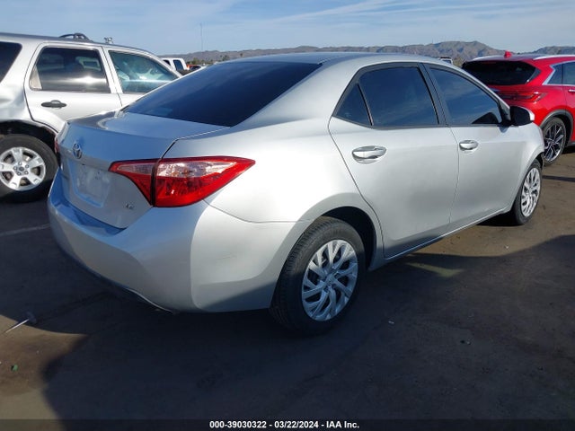 Toyota COROLLA LE 2019 5YFBURHE4KP879724 Image 4
