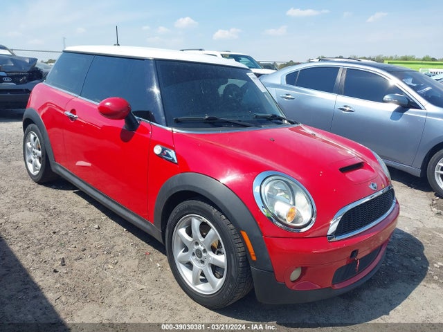2010 MINI COOPER S WMWMF7C5XATX41446 Photo 0