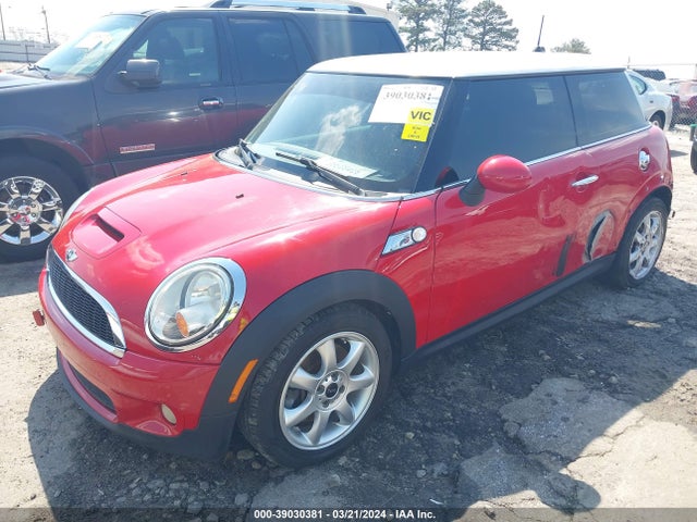 2010 MINI COOPER S WMWMF7C5XATX41446 Photo 1