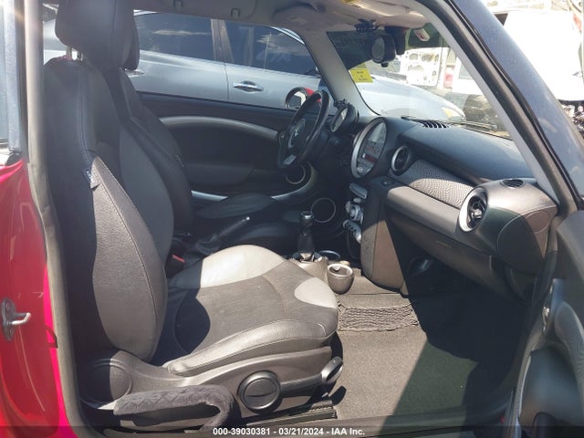 2010 MINI COOPER S WMWMF7C5XATX41446 Photo 7