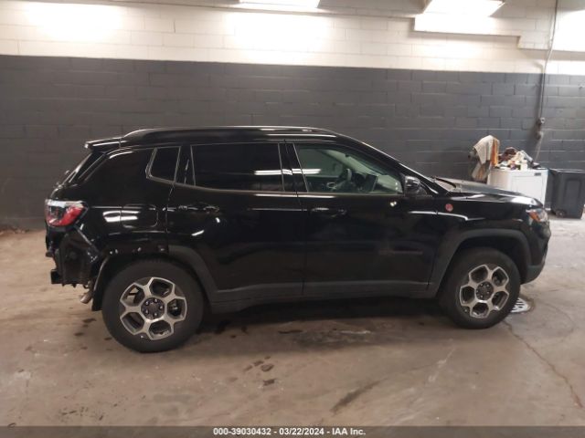 3C4NJDDB3NT200628 Jeep Compass Trailhawk 4x4