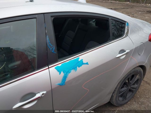 KNAFX4A82E5098960 KIA FORTE EX