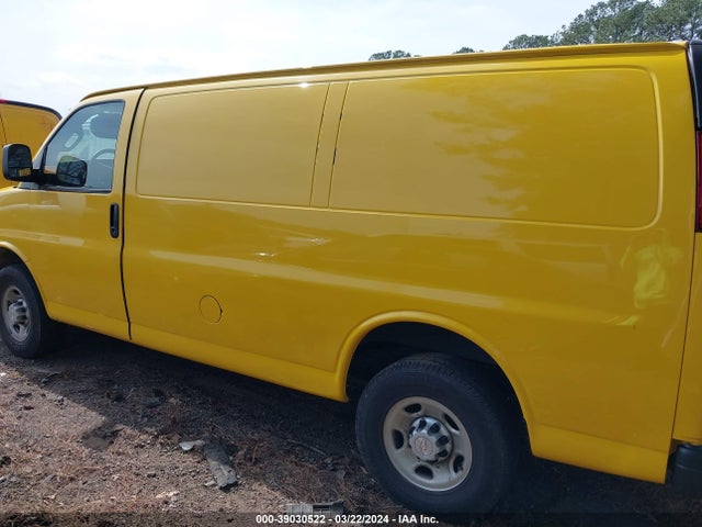 Chevrolet Express 2500 Work Van 2019 1GCWGAFP9K1335738 Image 14