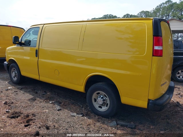 Chevrolet Express 2500 Work Van 2019 1GCWGAFP9K1335738 Image 3