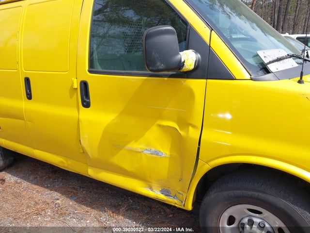 Chevrolet Express 2500 Work Van 2019 1GCWGAFP9K1335738 Image 6