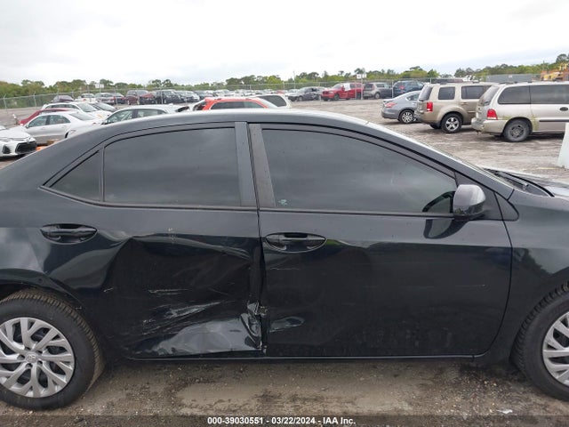 Toyota COROLLA LE 2017 5YFBURHE1HP659515 Image 13