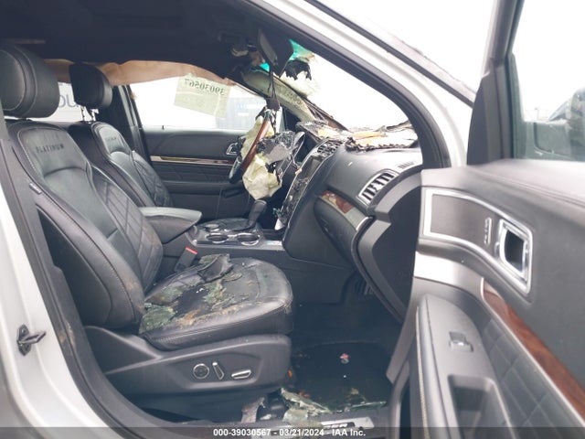 Ford Explorer Platinum 2016 1FM5K8HT3GGD01940 Image 5