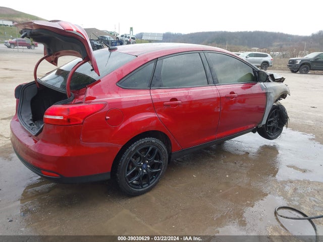 Ford FOCUS SE 2016 1FADP3FE7GL224690 Image 4