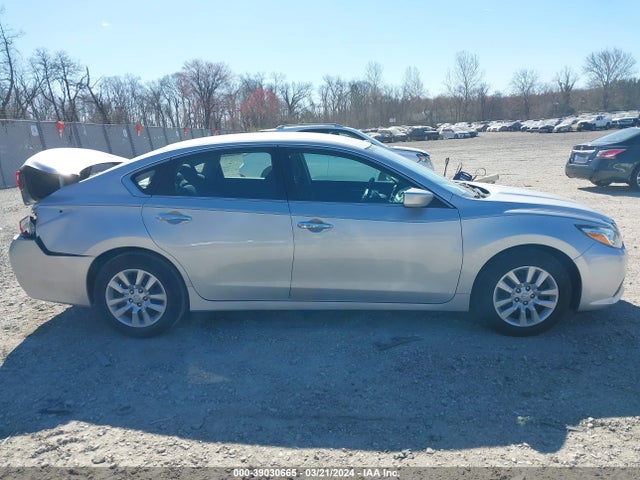 Nissan Altima 2.5 S 2017 1N4AL3AP9HC297813 Image 13