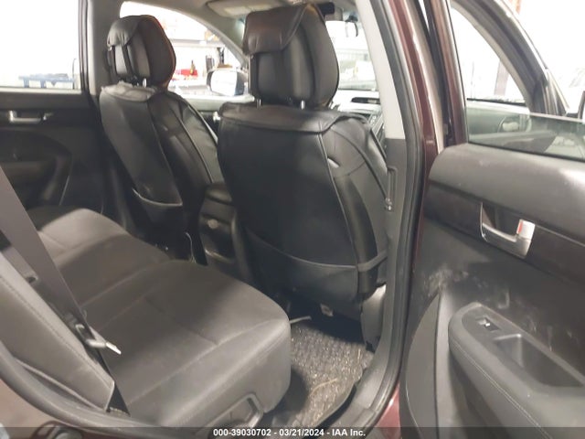 KIA Sorento Lx V6 2014 5XYKTDA7XEG426606 Image 8