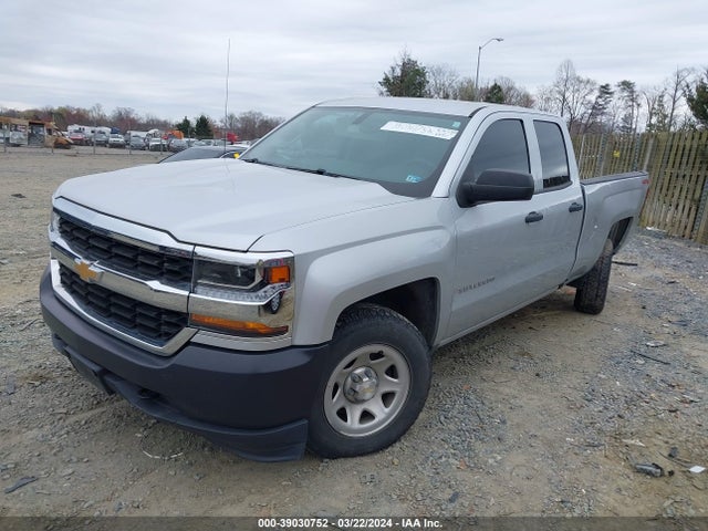Chevrolet Silverado 1500 Wt 2018 1GCVKNEC7JZ193843 Image 2
