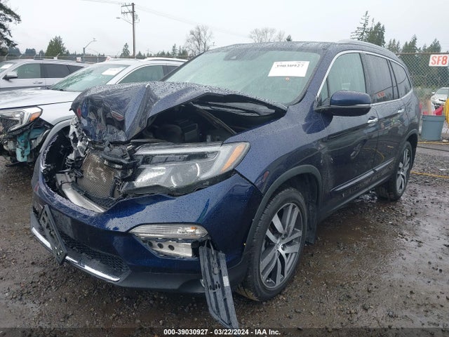 Honda Pilot Touring 2016 5FNYF6H91GB009700 Image 2