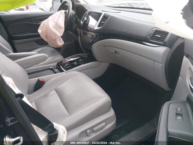 Honda Pilot Touring 2016 5FNYF6H91GB009700 Image 5