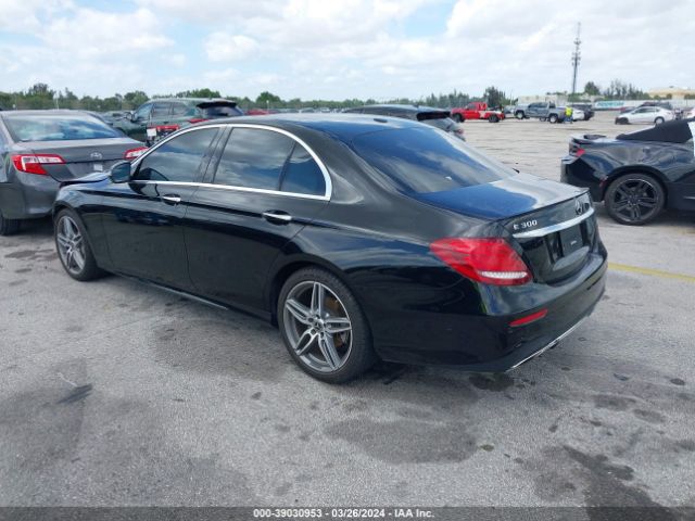 WDDZF4JB0KA516505 Mercedes-Benz E 300