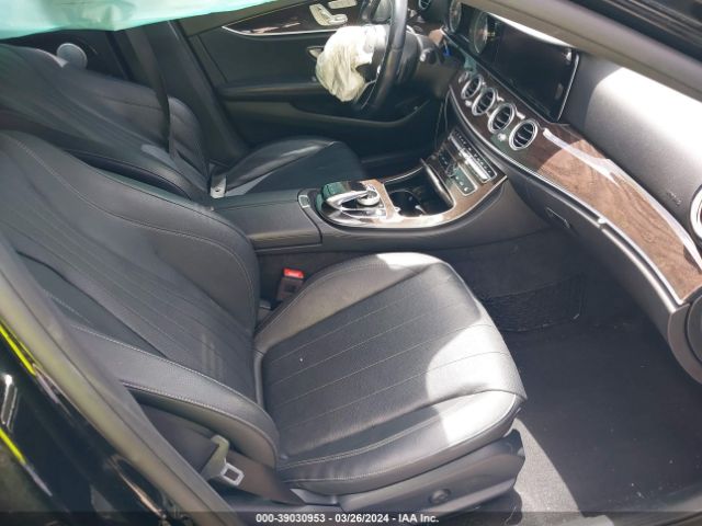 WDDZF4JB0KA516505 Mercedes-Benz E 300