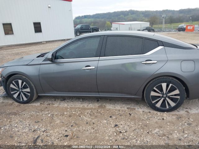 1N4BL4DV2KC143634 Nissan Altima 2.5 Sv