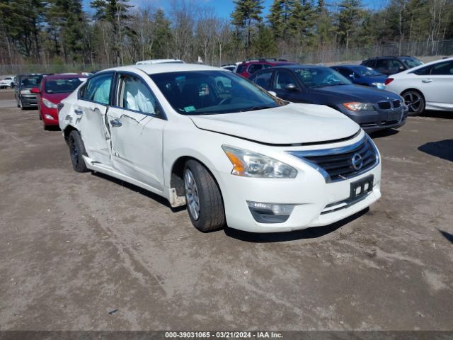 2015 Nissan Altima 2.5 S მანქანა იყიდება აუქციონზე, vin: 1N4AL3AP9FC197272, აუქციონის ნომერი: 39031065