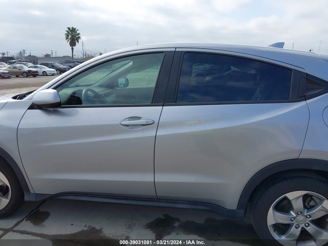 Honda HR-V LX 2018 3CZRU5H35JM715484 Image 14