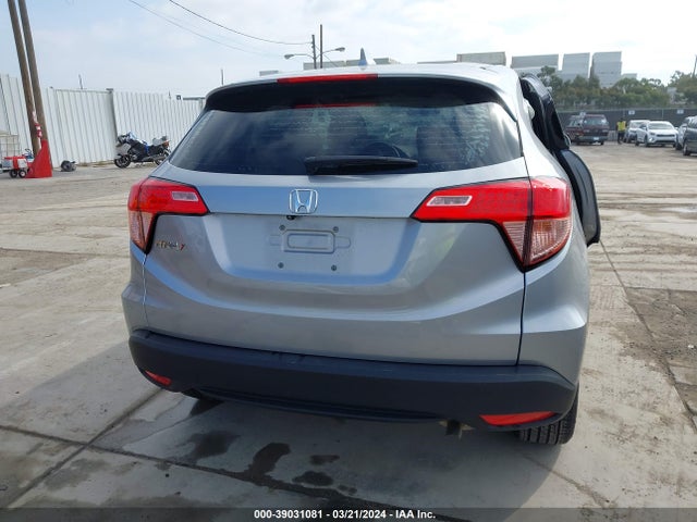 Honda HR-V LX 2018 3CZRU5H35JM715484 Image 16