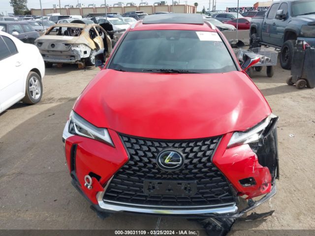JTHY3JBH9K2018103 Lexus UX 200