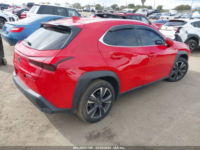 JTHY3JBH9K2018103 Lexus UX 200
