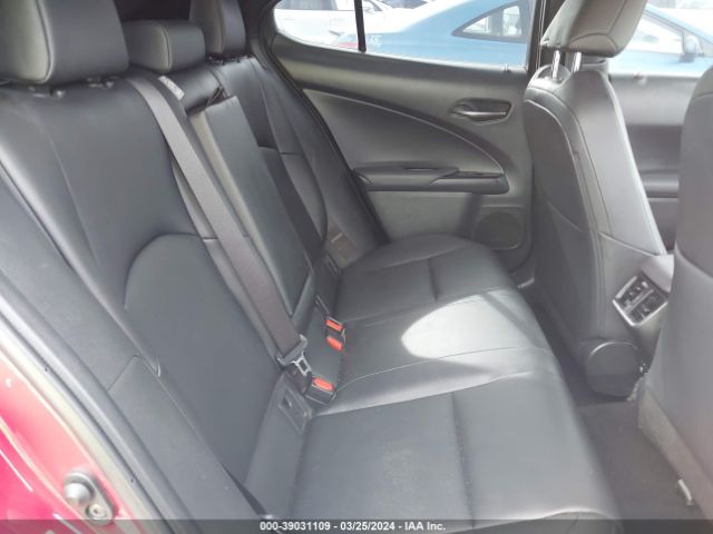 JTHY3JBH9K2018103 Lexus UX 200