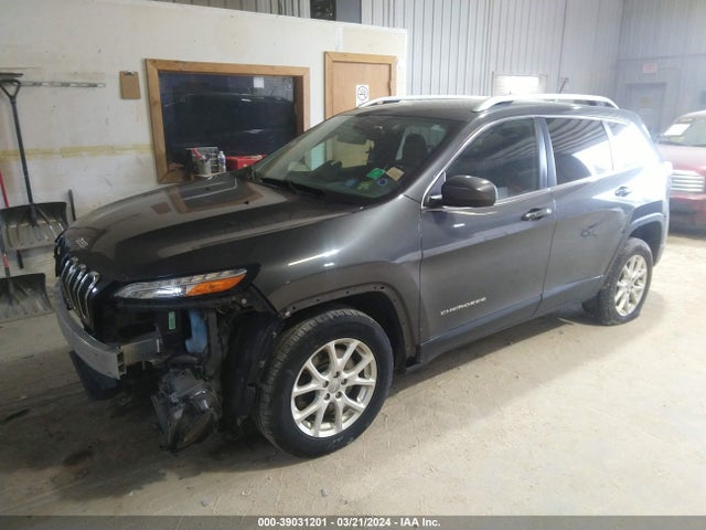 Jeep Cherokee Latitude 2016 1C4PJMCB8GW284842 Image 2