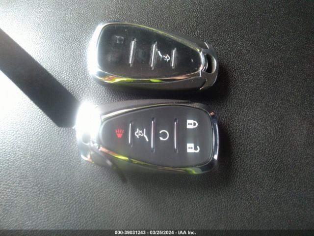 3GNAXUEV8KL207521 Chevrolet EQUINOX LT