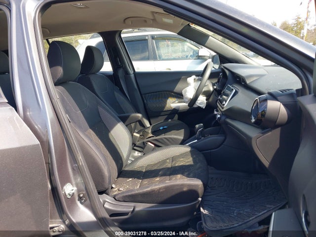 Nissan KICKS SV 2018 3N1CP5CU7JL516352 Image 5