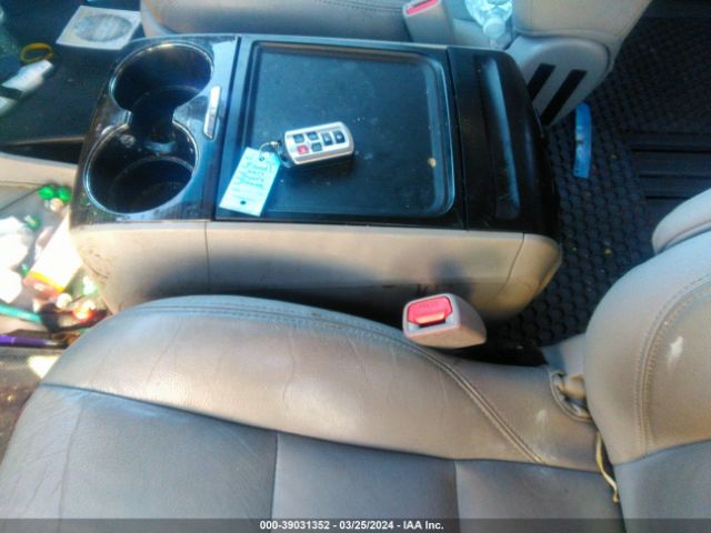 5TDYZ3DC9HS766560 Toyota Sienna Xle Premium 8 Passenger