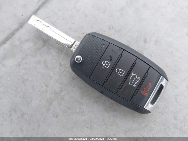 KIA Soul 2016 KNDJN2A26G7839976 Image 11
