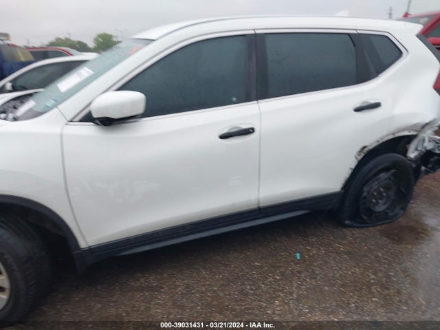 Nissan ROGUE S 2018 KNMAT2MT8JP557923 Image 13
