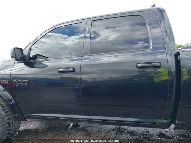 RAM 1500 Night  4x4 5'7 Box 2017 1C6RR7MT7HS743529 Image 14