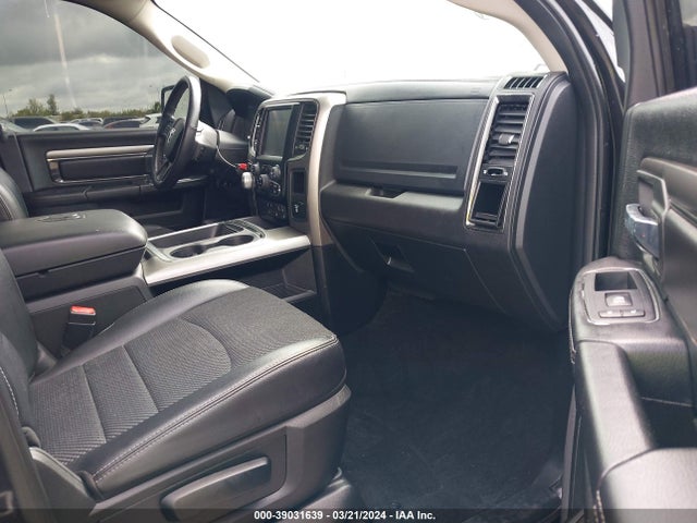 RAM 1500 Night  4x4 5'7 Box 2017 1C6RR7MT7HS743529 Image 5