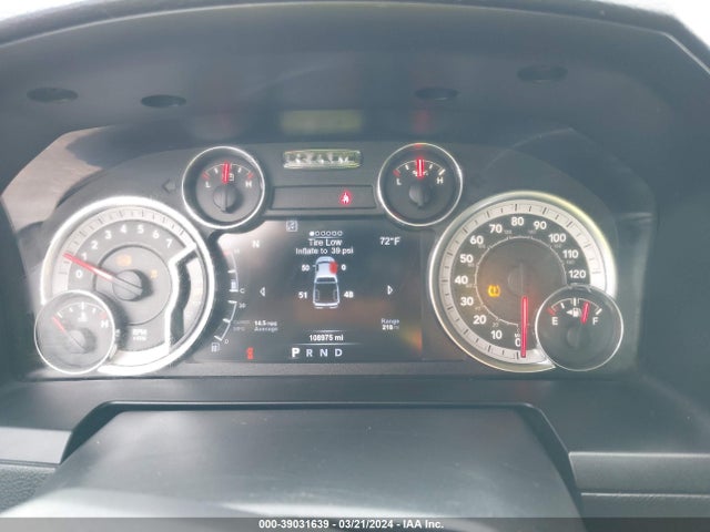 RAM 1500 Night  4x4 5'7 Box 2017 1C6RR7MT7HS743529 Image 7