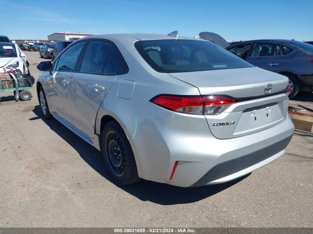 Toyota COROLLA LE 2022 5YFEPMAE9NP317923 Image 3