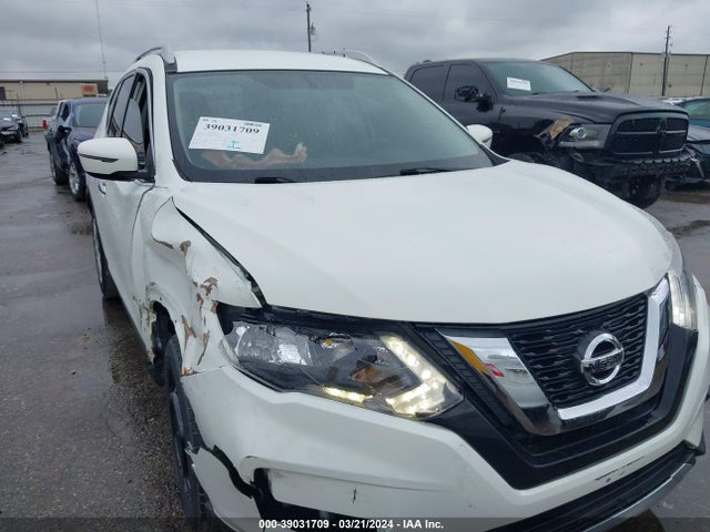 Nissan ROGUE S 2017 JN8AT2MT4HW135863 Image 1