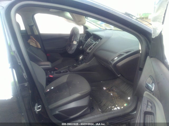 Ford FOCUS SE 2014 1FADP3F29EL232504 Image 5