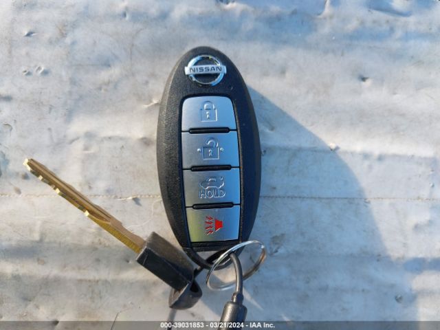 3N1CN8EV0ML877360 Nissan Versa Sv Xtronic Cvt