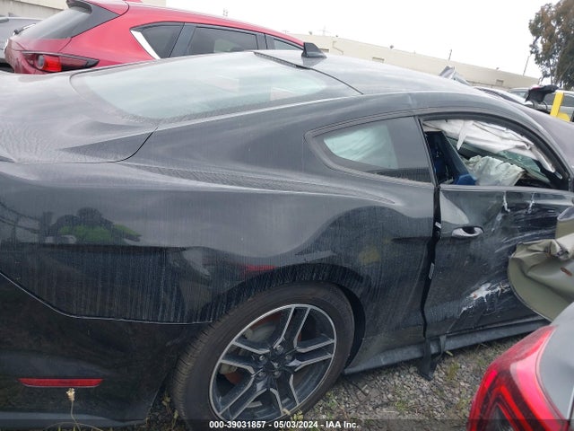 Ford Mustang Ecoboost Premium Fastback 2022 1FA6P8TH5N5106434 Image 5