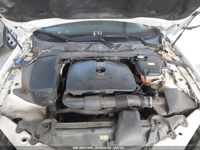 2013 JAGUAR XF SAJWA0ES5DPS79834 Photo 9