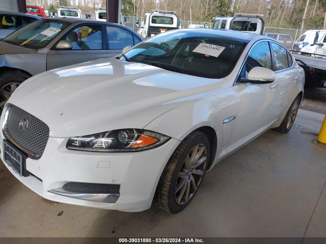 2013 JAGUAR XF SAJWA0ES5DPS79834 Photo 1
