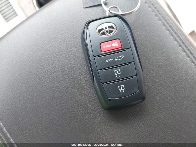 Toyota Corolla Nightshade Edition 2024 5YFB4MCE6RP190207 Image 11