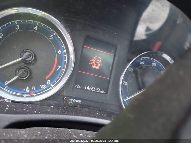 Toyota COROLLA LE 2018 5YFBURHE0JP738034 Image 7