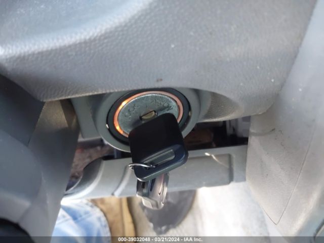 1N6AD0ER2FN706833 Nissan Frontier Sl