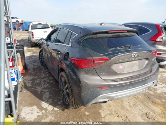 SJKCH5CR8HA022795 Infiniti Qx30 Premium
